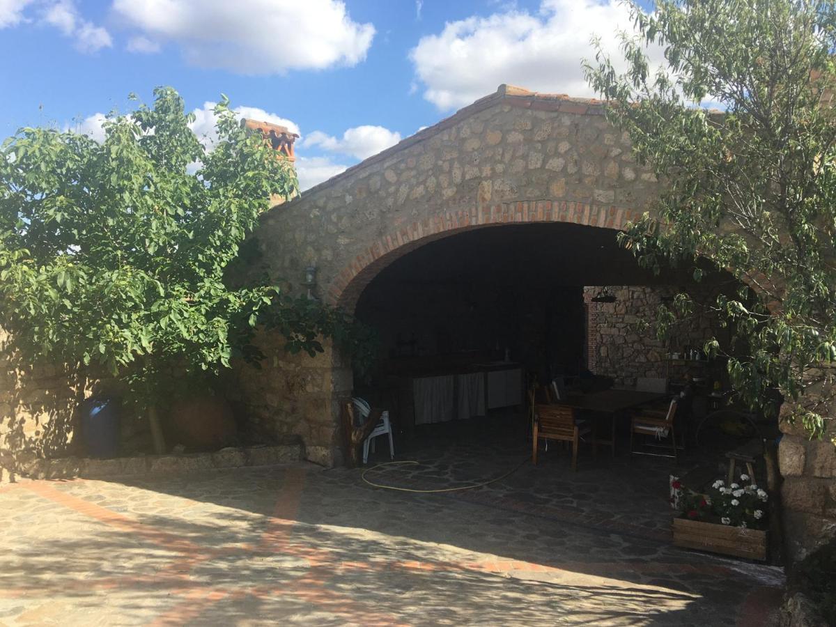 Casa - Apartamento Rural La Tahona Del Abuelo Plasenzuela ภายนอก รูปภาพ